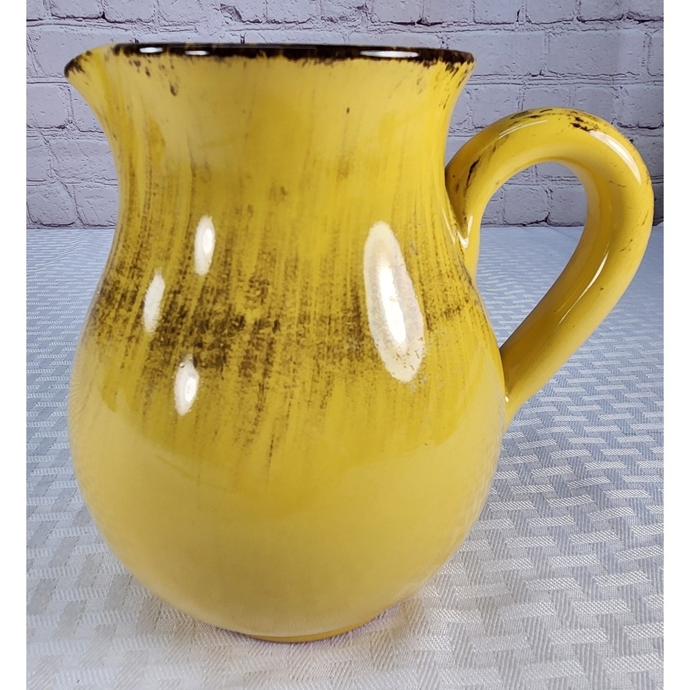 Pitcher‎ DeSilva Terra D'Umbria Italy Yellow Rustic